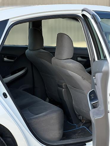 byd 2024: Toyota Prius: 2011 г., 1.8 л, Вариатор, Гибрид — 8