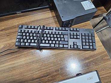 sistem bloku komputer: Dell masaüstü kompüter komplekti Tərkibi: - Dell LCD monitor - Dell — 3