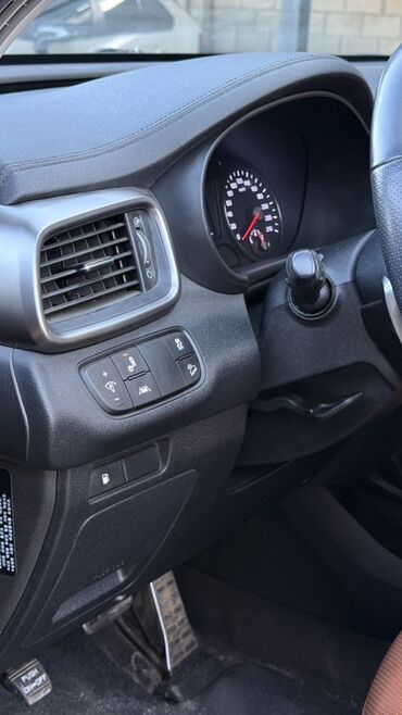 Kia: Kia Sorento: 2019 г., 2.2 л, Автомат, Дизель, Кроссовер — 4