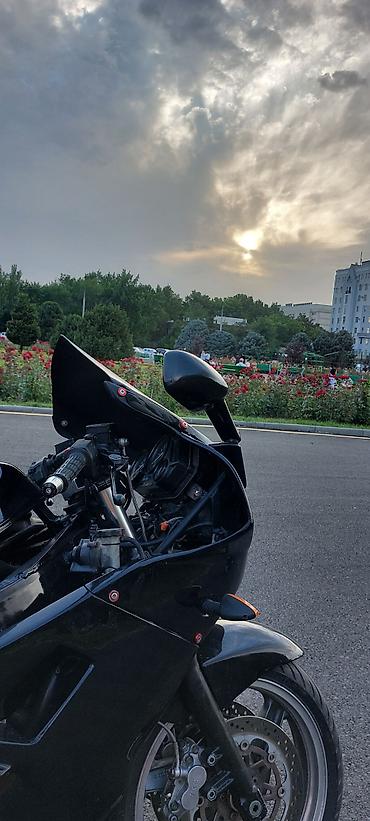 105 с: Мотоцикл Kawasaki ZZR 1100 — это мощный спортивно-туристический байк с — 2