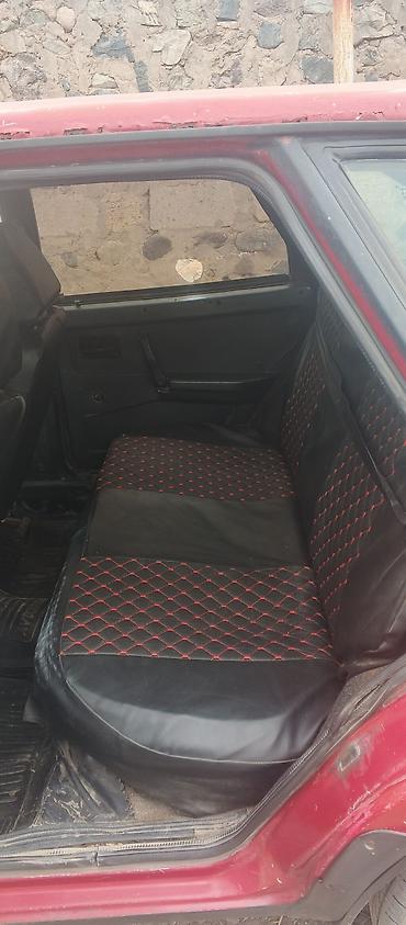 автомобиль фольксваген поло: VAZ 2109 hatchback, qırmızı rəng. - Kuzov: 5 qapı, kompakta yaxın — 2
