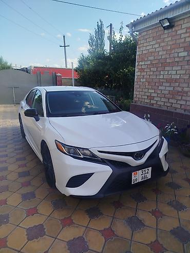 болуп толо машина: Toyota Camry: 2020 г., 2.5 л, Автомат, Бензин, Седан — 1