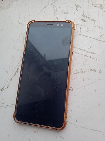 Мобильные телефоны и аксессуары: Samsung Galaxy A8 2018, Б/у, цвет - Золотой — 6