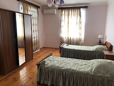 Bağ evlərinin kirayəsi: Goradil baglari 6 otaq 2 mertebe her mertebede terras Hovuz daim -da lalafo.az — 7 Bağ evlərinin kirayəsi: Goradil baglari 6 otaq 2 mertebe her mertebede terras Hovuz daim — 7