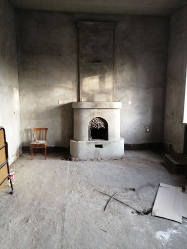 Köhnə tikili: Obyekt: Köhnə üslubda, geniş otaqlara və böyük pəncərələrə malik — 3