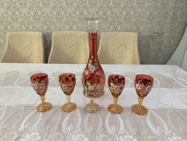 Çay dəstləri və servizlər: Çay dəsti, rəng - Qırmızı, Şüşə