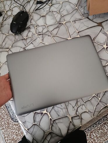 Digər noutbuklar və netbuklar: Intel Core i7, 8 GB, 11.6 " — 1