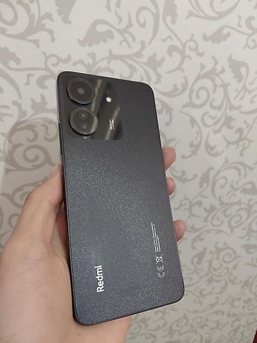 Техника и электроника: Redmi, Redmi 13C, Б/у, 128 ГБ, цвет - Черный — 1