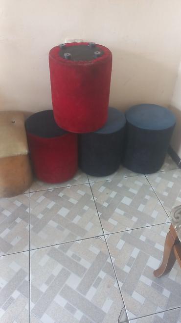 kafe ucun bar: Yumuşaq bar taburetləri / puff oturacaqlar - Forması: silindrik - — 1