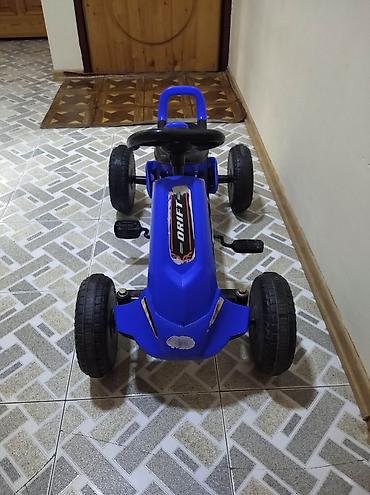 Uşaq dünyası: Uşaq pedallı go-kart maşını - Rəng: mavi - 4 təkərli, stabil — 1