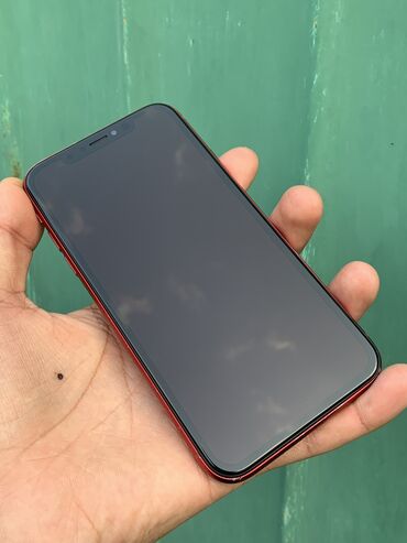Apple iPhone: IPhone Xr, Б/у, 64 ГБ, Красный, Чехол, 79 %