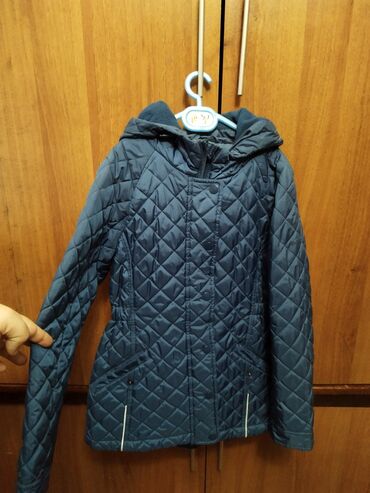 куртка бишкек: Куртка в отличном состоянии, на 7 лет, демисезонная. Sela. 1000 сом