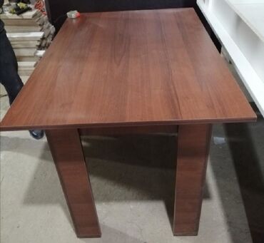 Stullar: Stullar Topdan və parakəndə satişi var. Stol stul dəstləri. Kafe üçün — 16