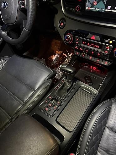 Kia: Kia Sorento: 2019 г., 2 л, Автомат, Дизель, Кроссовер — 7