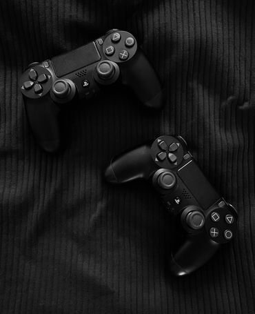 пес 4: Продаю джойстик на PS 4 DualShock 4 Оригинал В идеальном состоянии