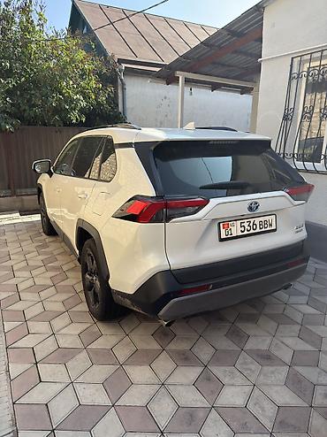 camry 55 exclusive: Toyota RAV4: 2020 г., 2.5 л, Автомат, Гибрид, Внедорожник — 4
