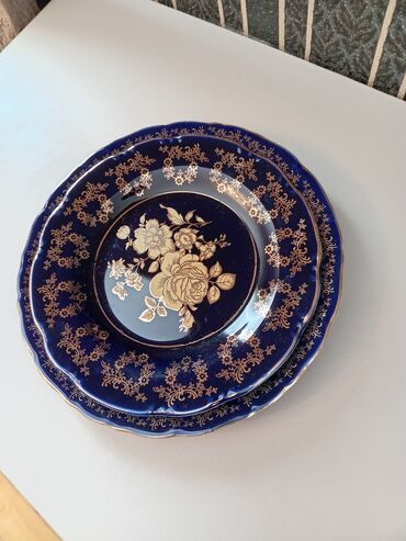 Digər ev dekoru: Dekorativ əşyalar dəsti - İtlə kompozisiyalı masa saatı: Qara-bürünc — 18