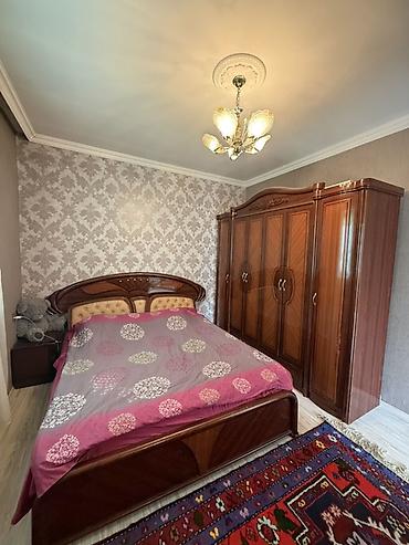 Yataq otağı mebel dəsti - Korpus: klassik üslubda, tünd qoz rəngində lalafo.az -da Yataq otağı mebel dəsti - Korpus: klassik üslubda, tünd qoz rəngində