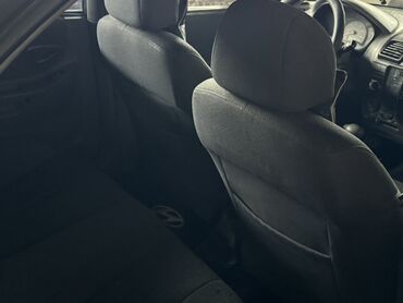 Hyundai: Hyundai Accent sedan Maşın gündəlik sürülən maşındır hal hazırda — 9