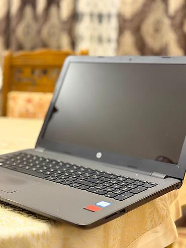 15.6 ekran: HP noutbuk – 15.6" ekranlı, tam ölçülü klaviatura və ayrıca rəqəmsal — 6