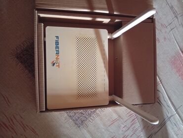 huawei 4g router lite: FIBERNET markalı Wi‑Fi router - İki ədəd xarici antenna: geniş əhatə