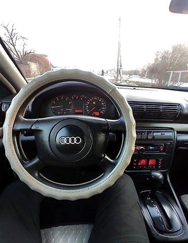 q 7: Audi A4: 1998 г., 1.8 л, Автомат, Бензин, Седан — 4