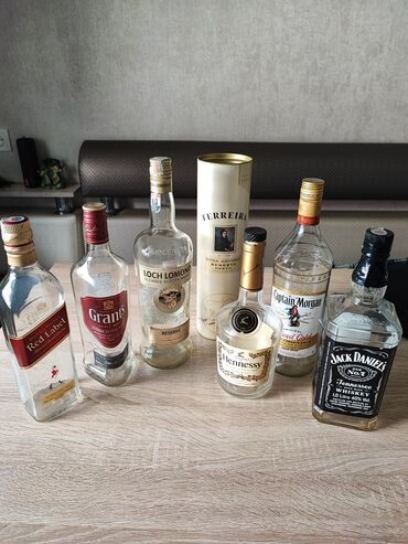 Бутылки: Бутылки, Б/у, Самовывоз at lalafo.kg Бутылки: Бутылки, Б/у, Самовывоз