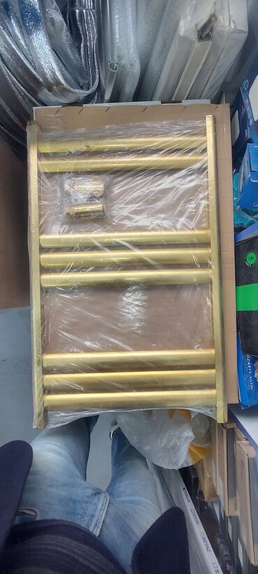 Hamam suşilkaları: Məhsul: Dəsmal qurudan (radiator) – divara montaj üçün Təsvir: - — 23