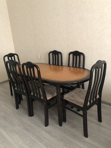 Masa və oturacaq dəstləri: Qonaq otağı üçün, İşlənmiş, Oval masa, 6 stul