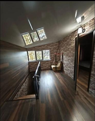 Продажа коттеджей и домов: 🏡 Продается уютный дом у реки Аламедин! 🌲 💰 Цена: 275 000 сом 📍 — 12