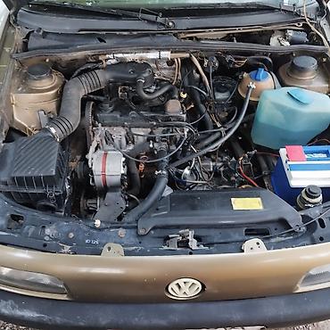 бишкек авторынок: Volkswagen Passat: 1990 г., 1.8 л, Механика, Бензин, Седан — 6