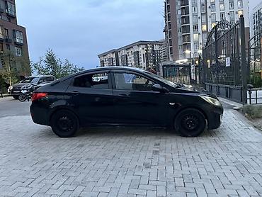 Продажа авто: Hyundai Solaris: 2013 г., 1.6 л, Механика, Бензин, Седан — 2