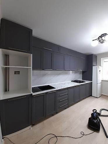 Кухонные гарнитуры: Кухонный гарнитур, цвет - Серый, МДФ — 25