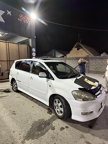 ayn: Toyota Ipsum: 2002 г., 2.4 л, Газ, Минивэн — 7