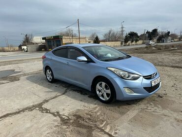 hunday: Hyundai Elantra: 1.6 l | 2012 il Sedan