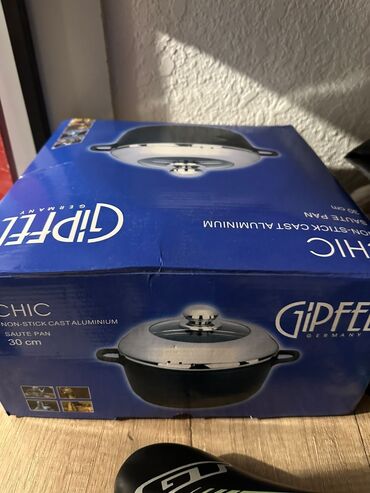 антипригарная сковорода: Казанчик GIPFEL с антипригарным покрытием. Объём 5 литров, диаметр 30