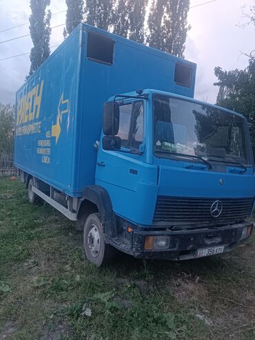 хово машина: Жүк ташуучу унаа, Mercedes-Benz, Стандарт, 7 т, Колдонулган