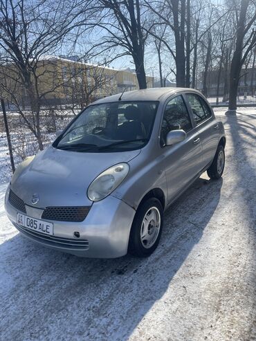 малибу 2: Nissan March: 2004 г., 1.2 л, Автомат, Бензин