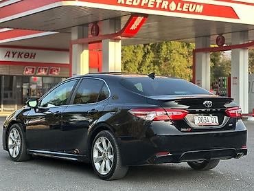 решетк: Toyota Camry: 2020 г., 2.5 л, Автомат, Бензин, Седан — 4