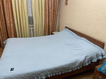 Спальные гарнитуры: Спальный гарнитур, Б/у, Двуспальная кровать, Шкаф, Комод, Кыргызстан, Самовывоз