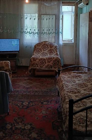 memar ecemi: Bakı, 4-cü mikrorayon, 2 otaqlı, Köhnə tikili, m. Memar Əcəmi, 39 kv. m — 3