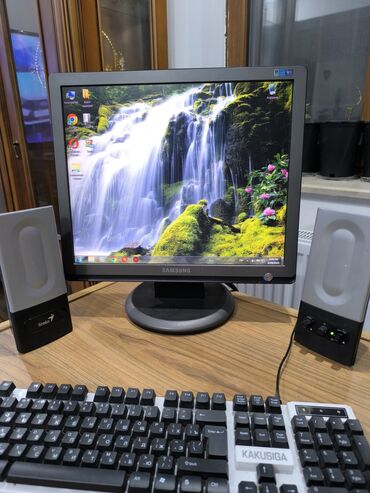 samsung notebooklar: Windows 7 Əməliyyat Sistemi ilə işləyən masaüstü kompüter sistemi