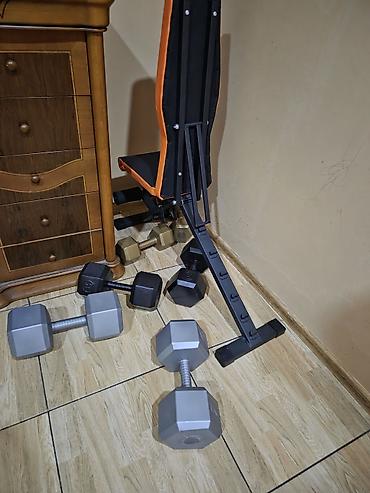 Ev üçün fitnes dəstləri Tərkib: - Tənzimlənən trenajor skamyası: arxa