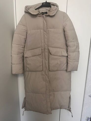 Пуховики и зимние куртки: Пуховик, Длинная модель, Приталенная модель, S (EU 36)