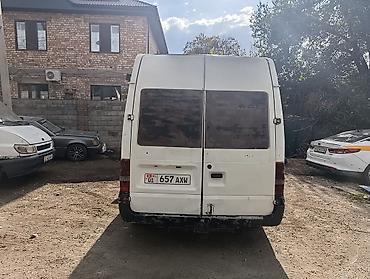 троктир 82: Ford Transit: 2004 г., 2 л, Механика, Дизель, Фургон — 3