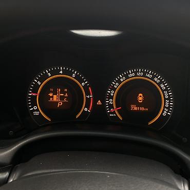 европеец: Toyota Corolla: 2012 г., 1.6 л, Автомат, Бензин, Седан — 9