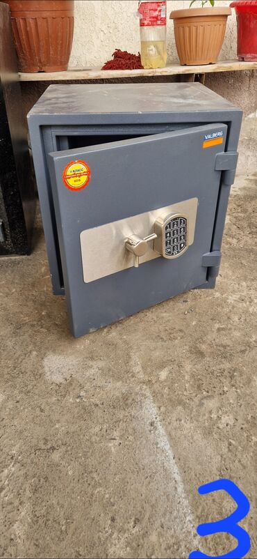 Сейфы для денег и документов: СЕЙФЫ. !!! Огнестойкий взломостойкий, цена: договорная. У нас — 5