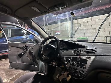 Ford: Ford Focus: 2003 г., 1.6 л, Механика, Бензин, Хэтчбэк — 10