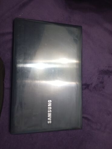 ноутбук i3: Ноутбук, Samsung, до 2 ГБ ОЗУ, Intel Celeron, 15.6 ", Для несложных задач