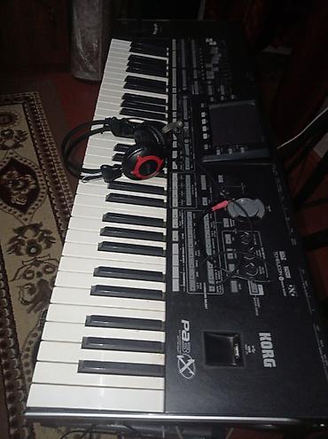Музыкальные инструменты: Barter var. əlavə pul ödəmək şərti ilə. pa 900 1150 pa600 Gt 950 — 7